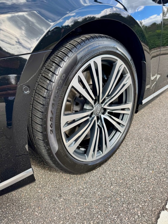 2020 Audi A8 Image 9
