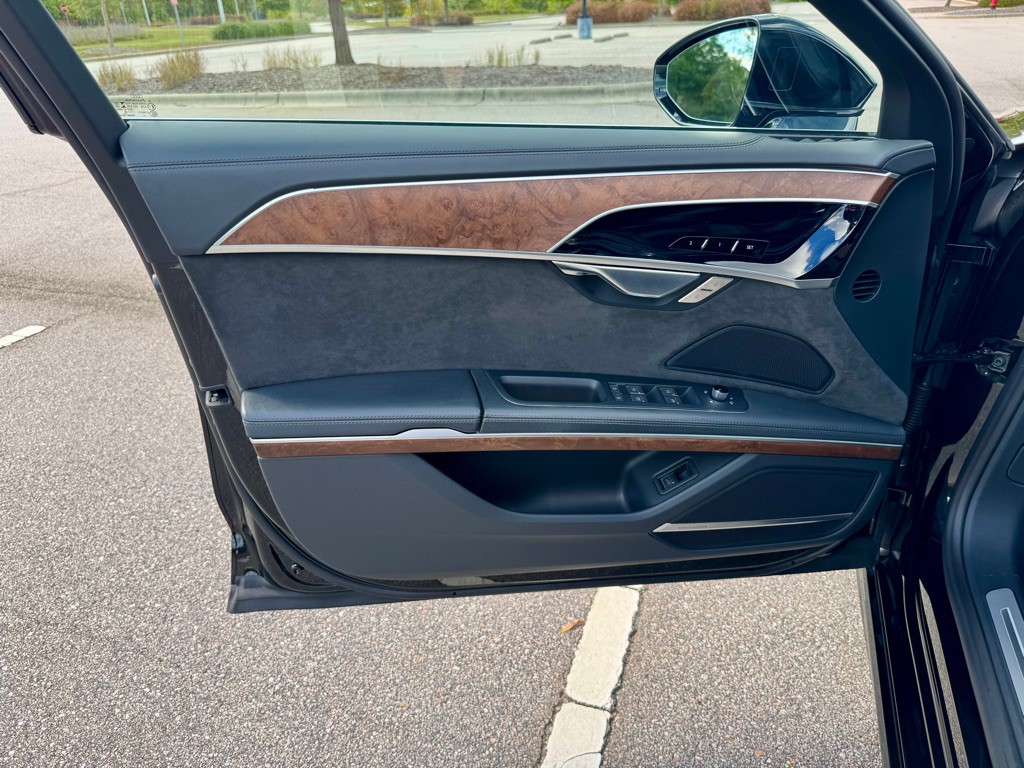 2020 Audi A8 Image 13