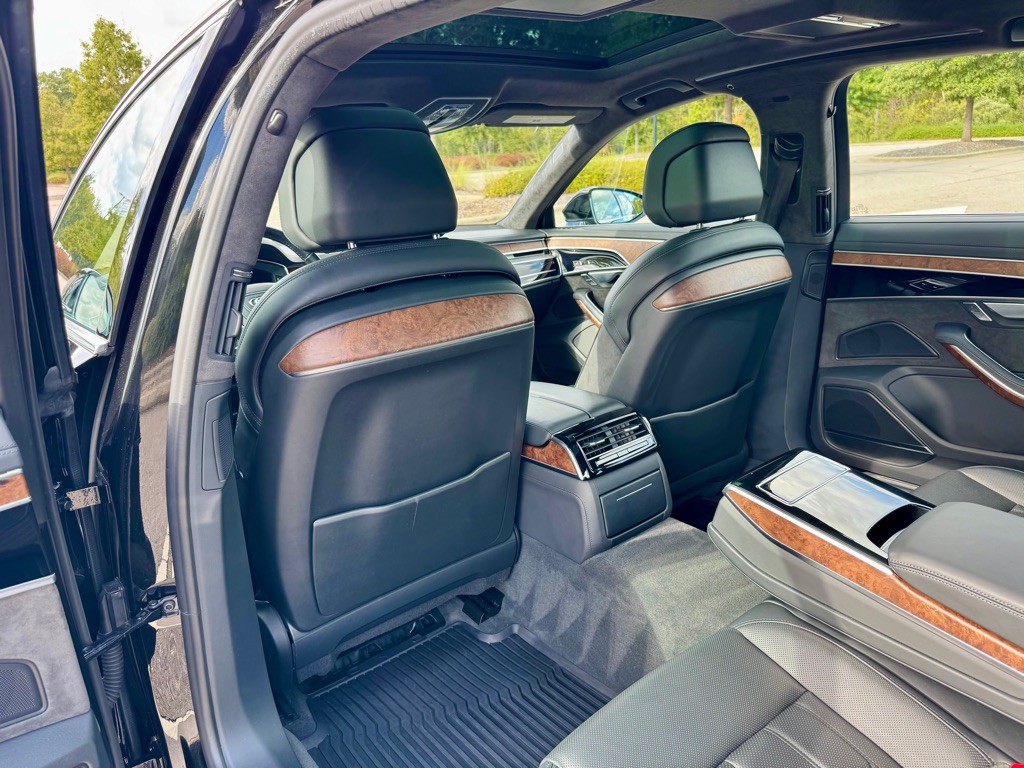 2020 Audi A8 Image 16