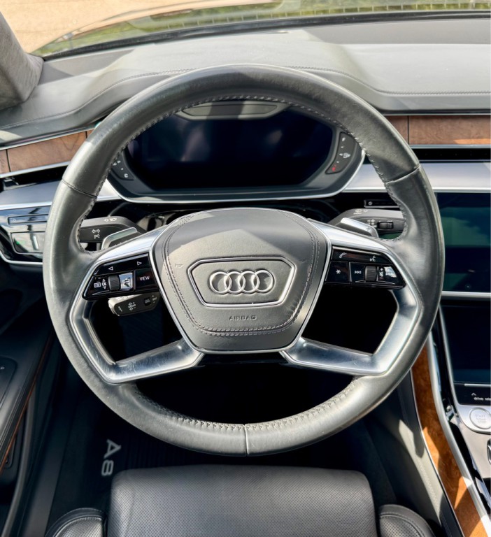 2020 Audi A8 Image 19