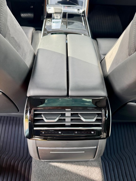 2020 Audi A8 Image 20