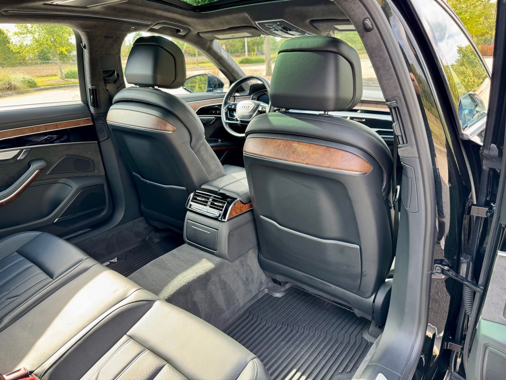 2020 Audi A8 Image 25