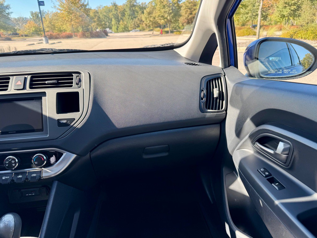 2012 Kia Rio Image 20