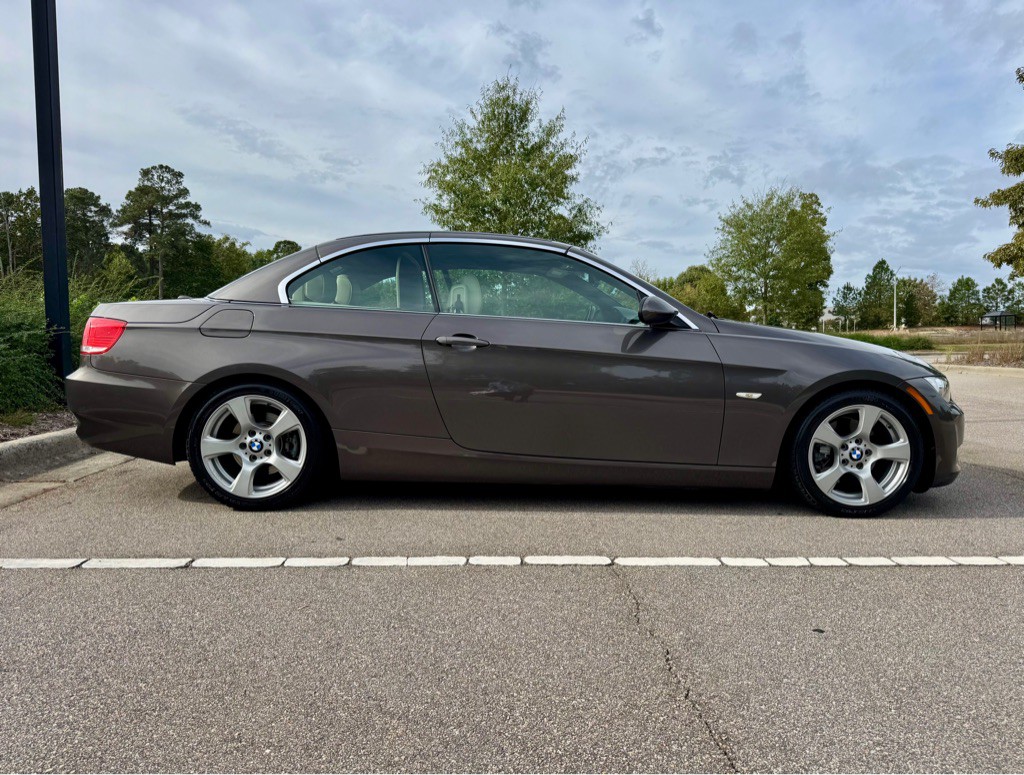 2009 BMW 3 Series Image 4