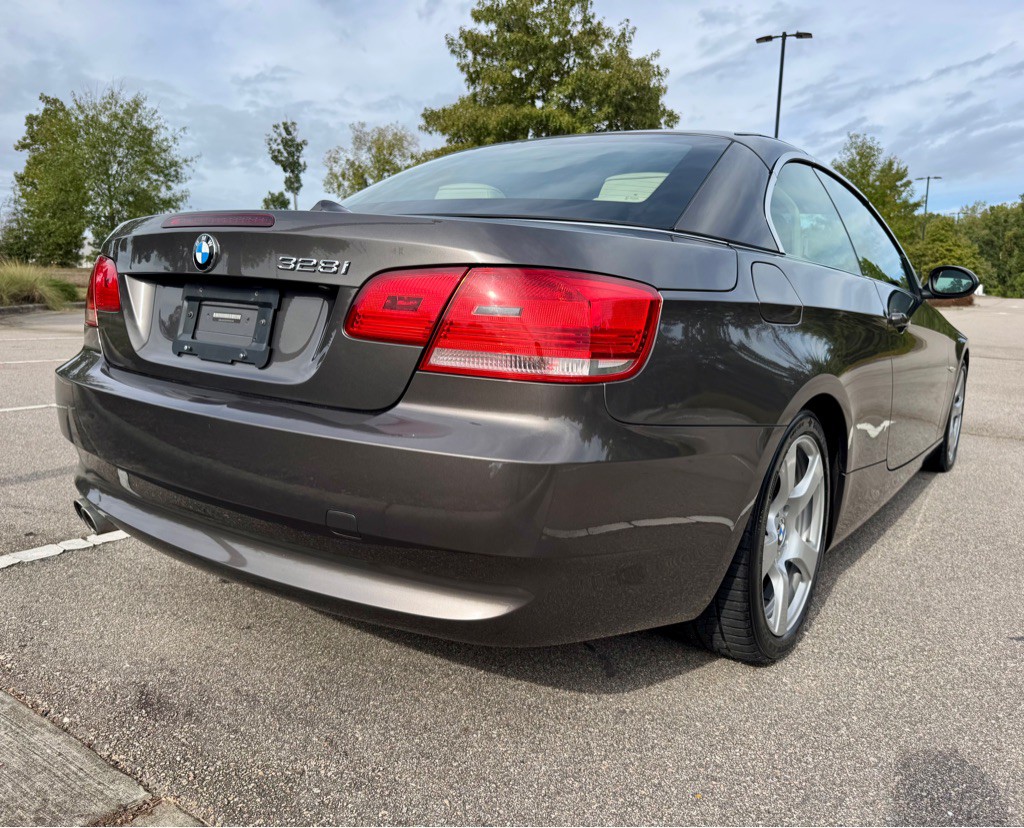 2009 BMW 3 Series Image 5