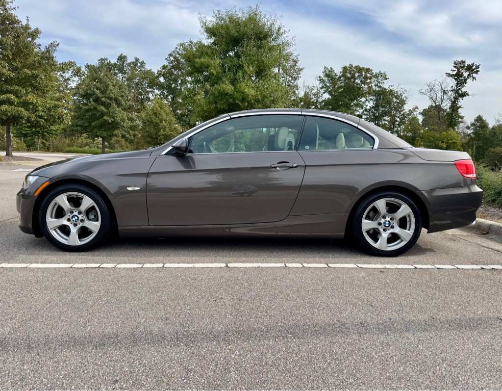2009 BMW 3 Series Image 8