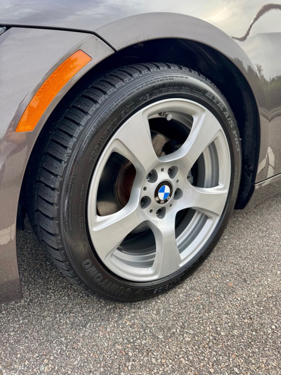 2009 BMW 3 Series Image 9