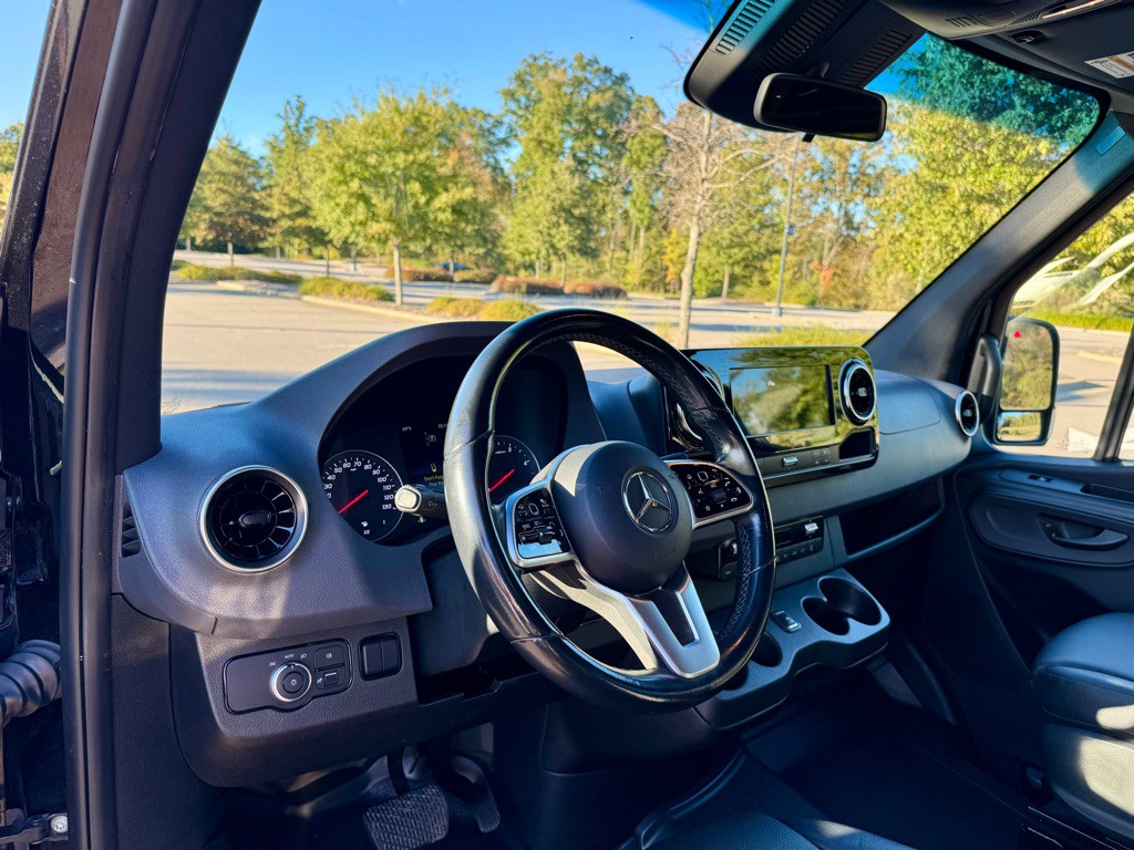 2020 Mercedes-Benz Sprinter Image 11