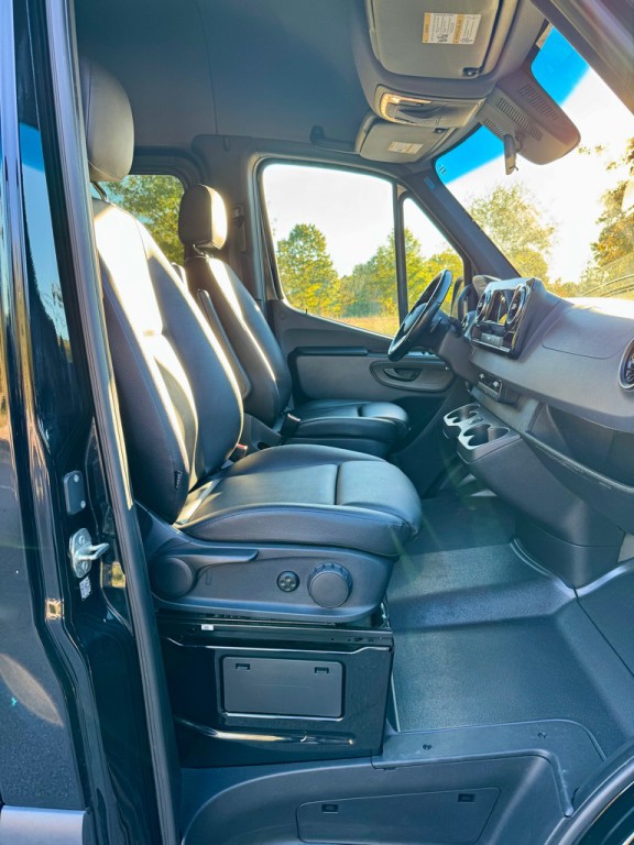 2020 Mercedes-Benz Sprinter Image 23