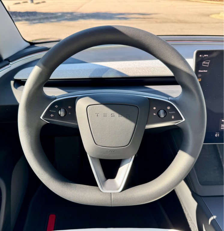 2025 Tesla Model 3 Image 20