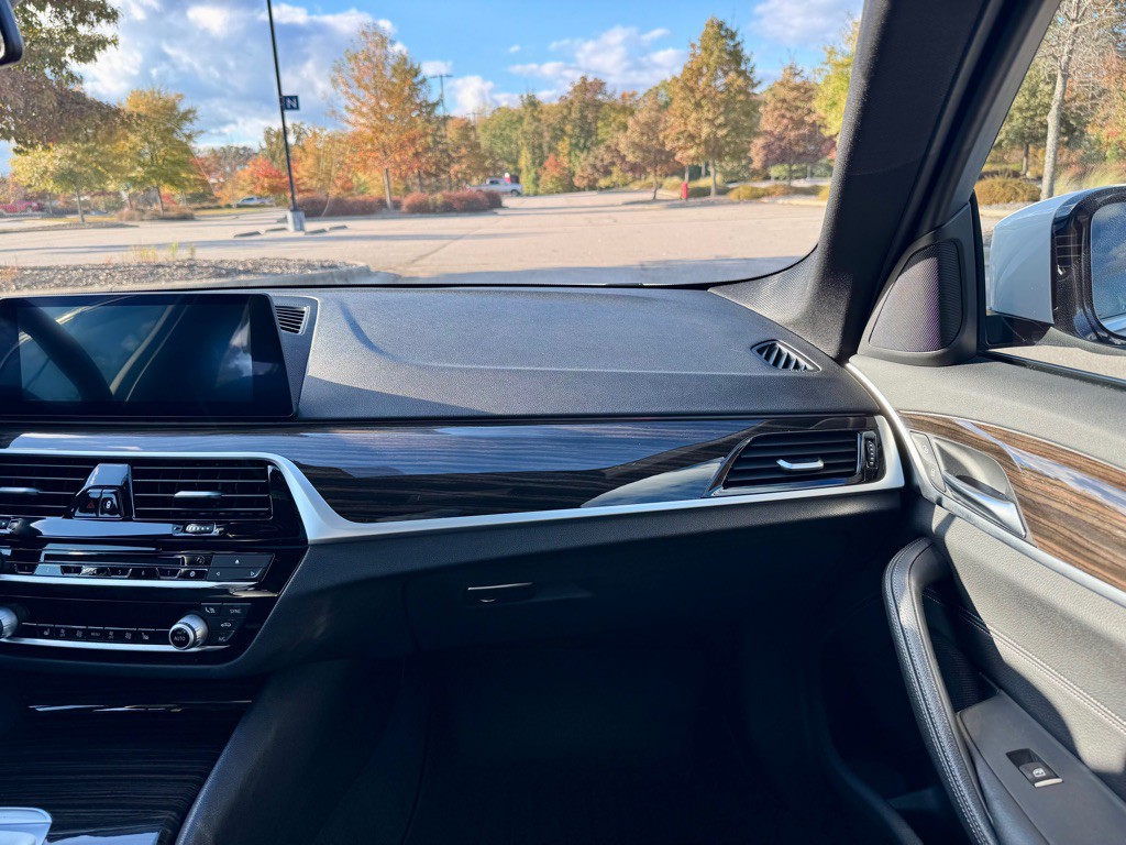 2019 BMW 5 Series Image 21