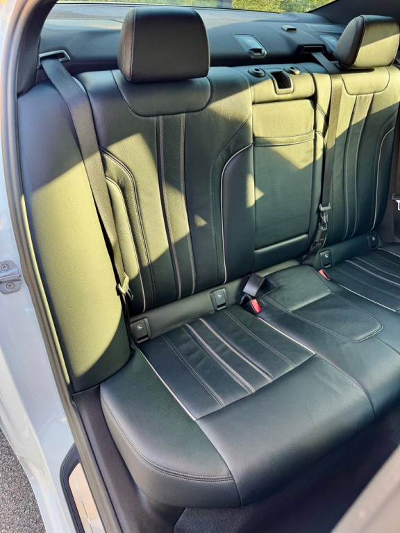 2019 BMW 5 Series Image 23