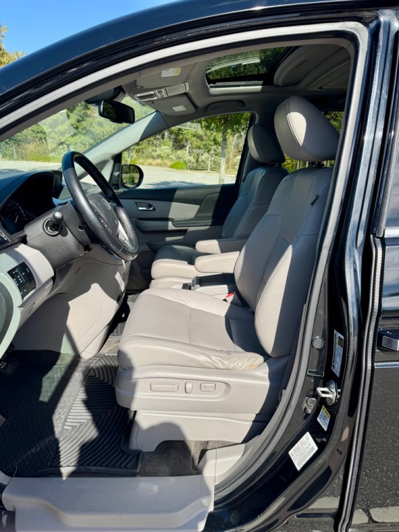2014 Honda Odyssey Image 9