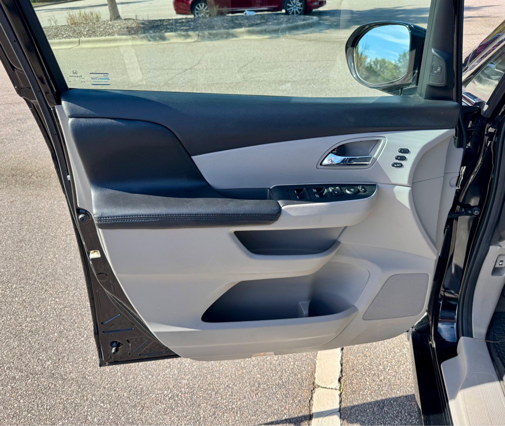 2014 Honda Odyssey Image 12