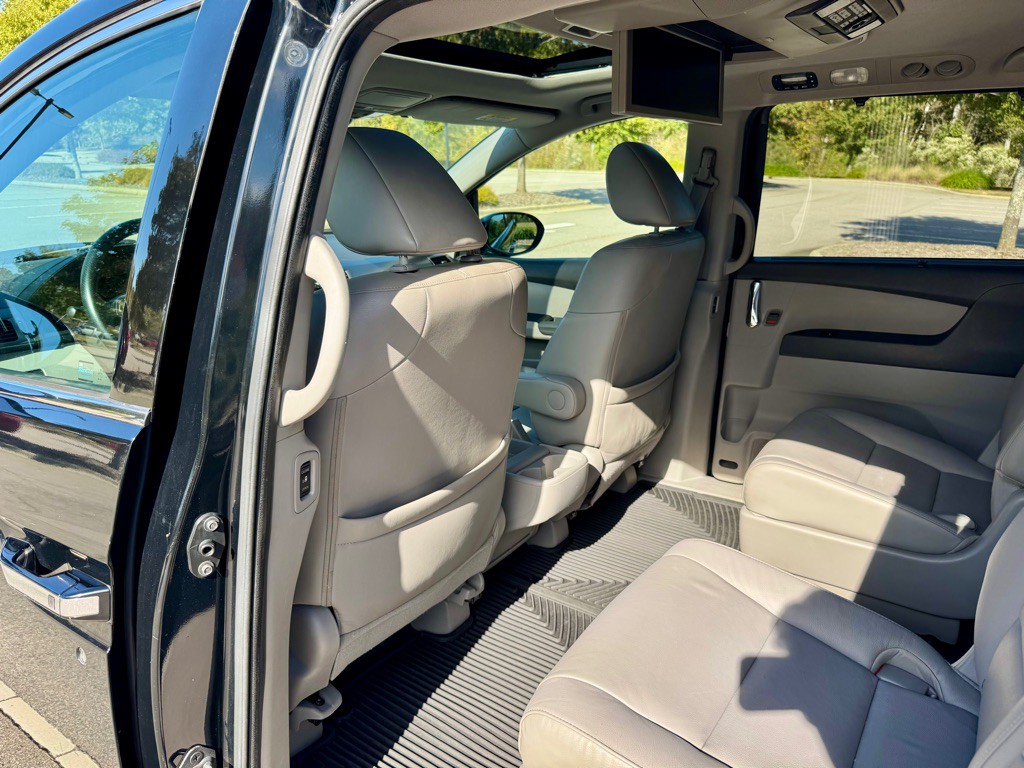 2014 Honda Odyssey Image 16