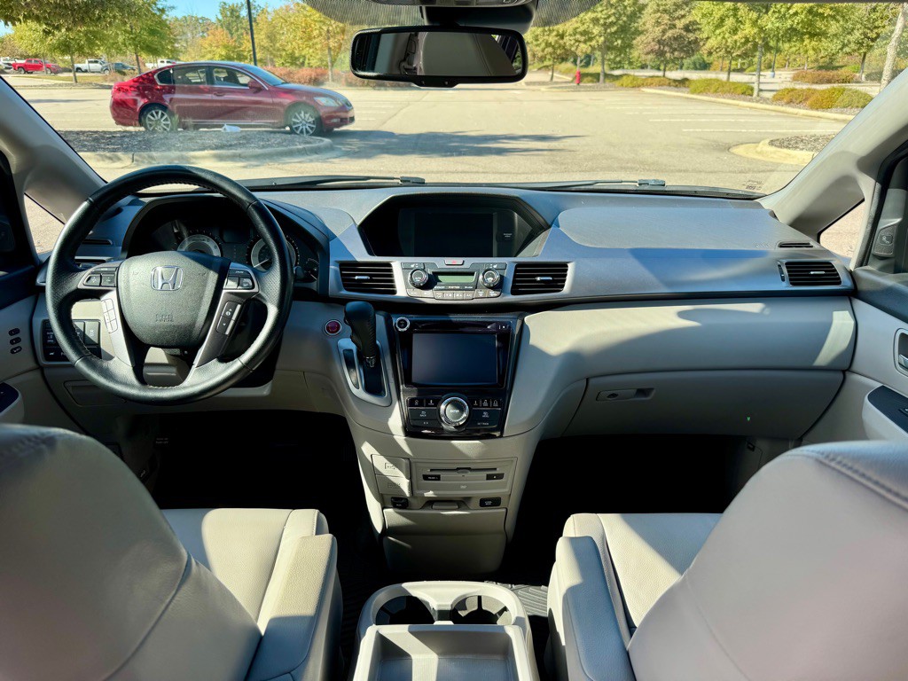 2014 Honda Odyssey Image 17