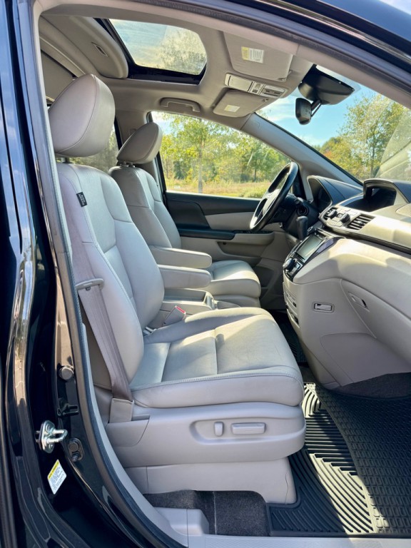 2014 Honda Odyssey Image 24
