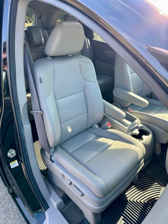 2014 Honda Odyssey Image 25