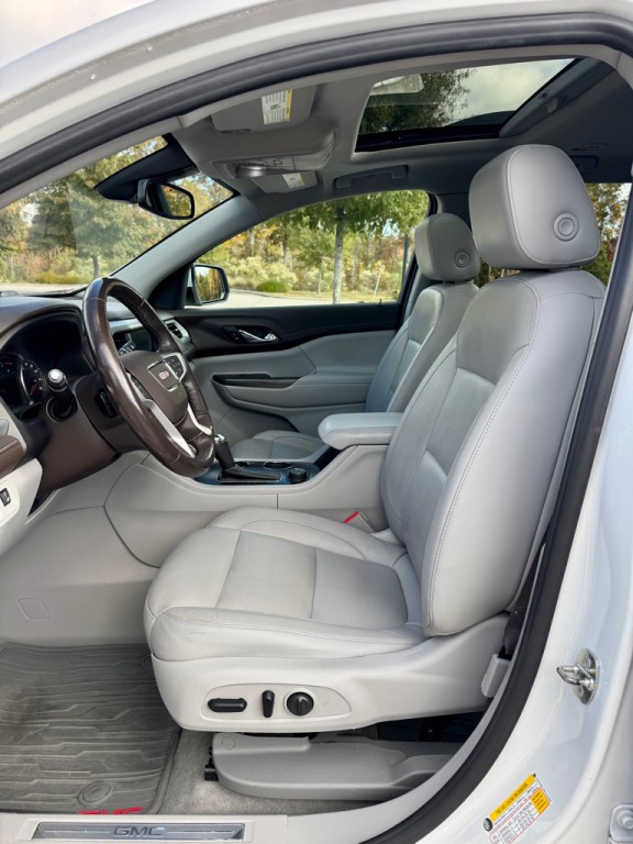 2019 GMC Acadia Image 10