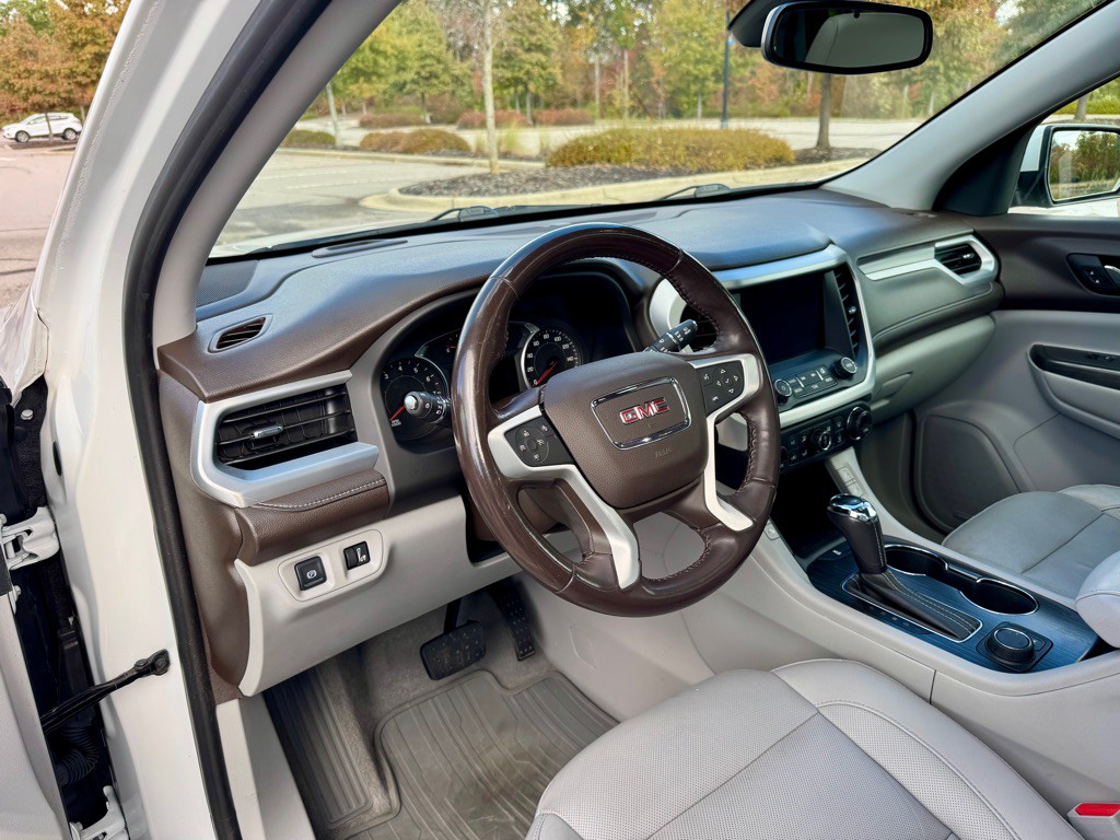 2019 GMC Acadia Image 12
