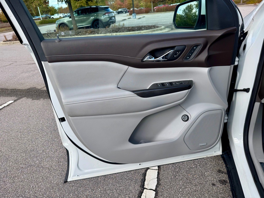 2019 GMC Acadia Image 13