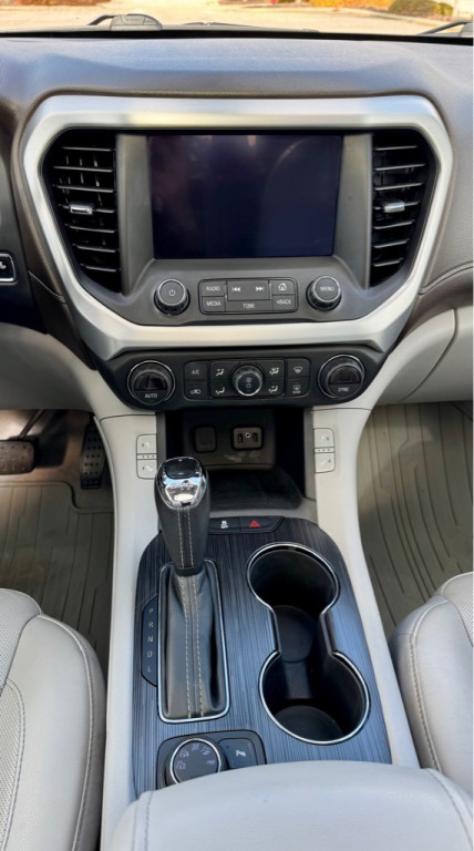 2019 GMC Acadia Image 22