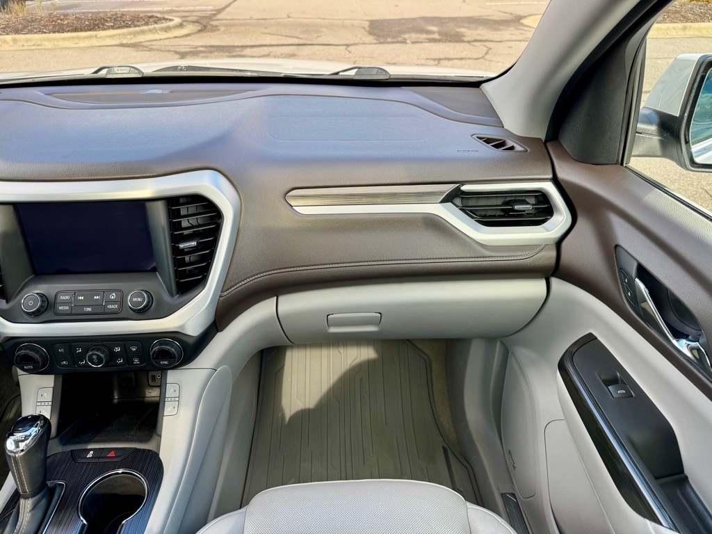 2019 GMC Acadia Image 23