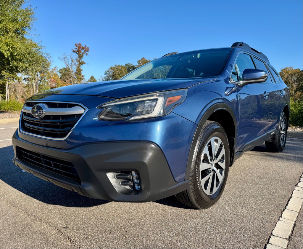 2020 Subaru Outback Image 1