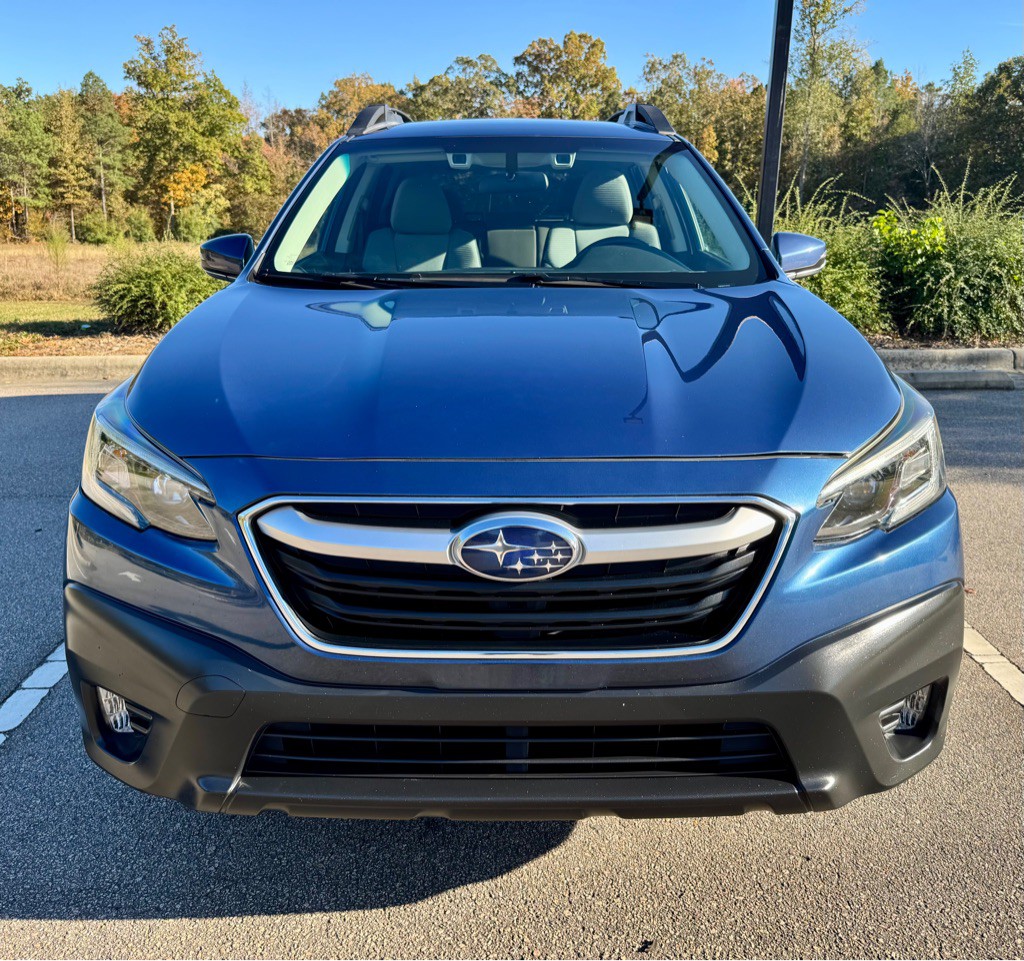 2020 Subaru Outback Image 2