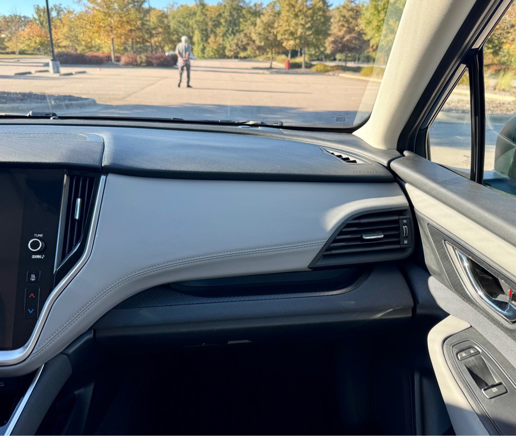 2020 Subaru Outback Image 21