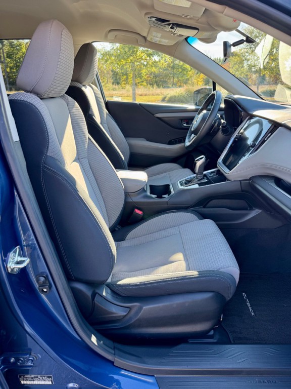 2020 Subaru Outback Image 26