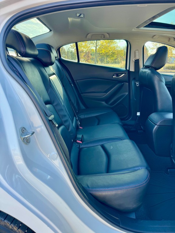 2014 Mazda Mazda3 Image 21