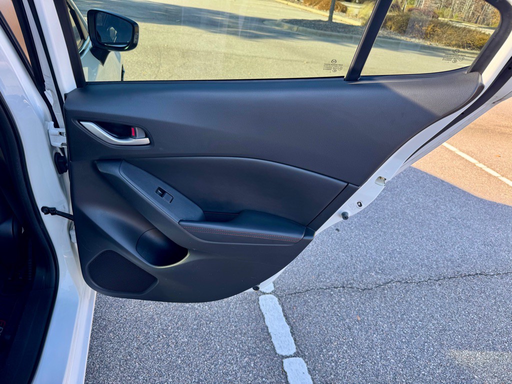 2014 Mazda Mazda3 Image 24