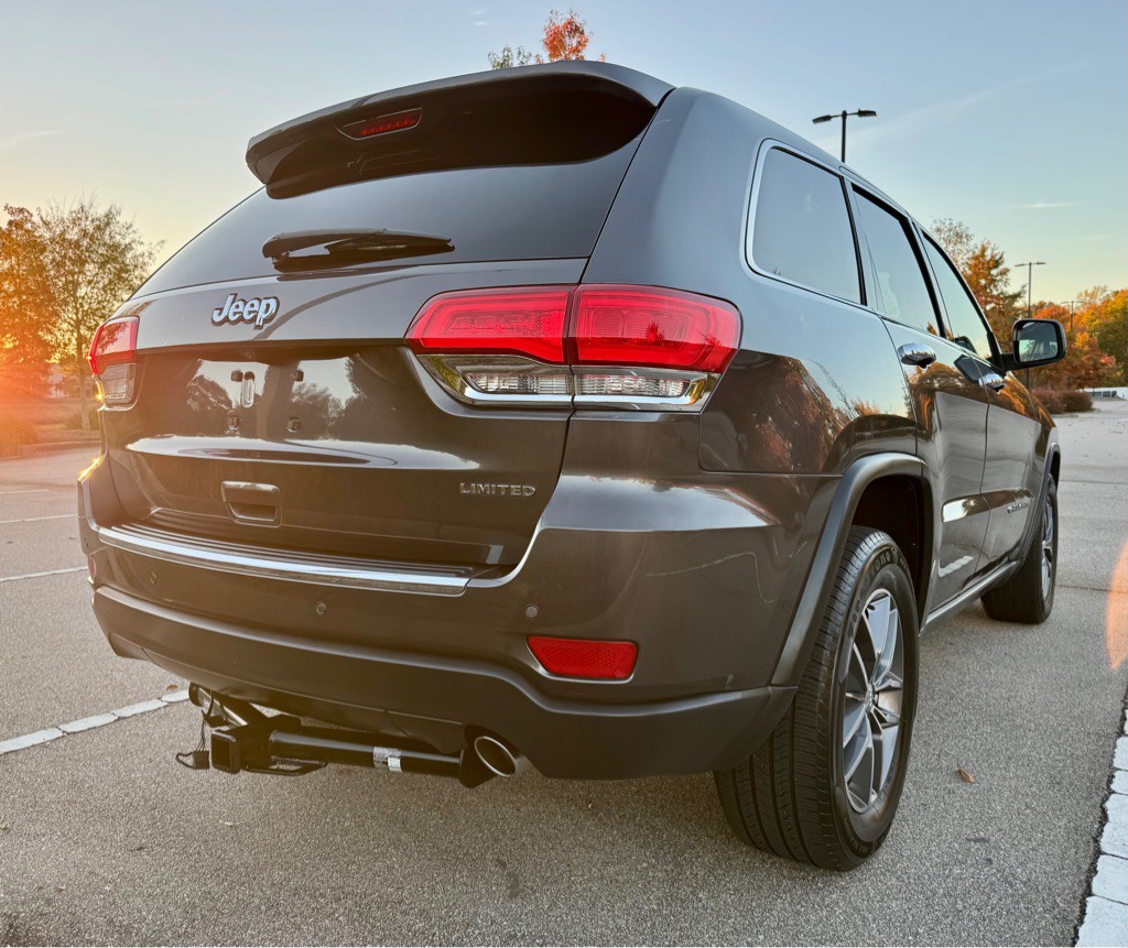 2017 Jeep Grand Cherokee Image 5