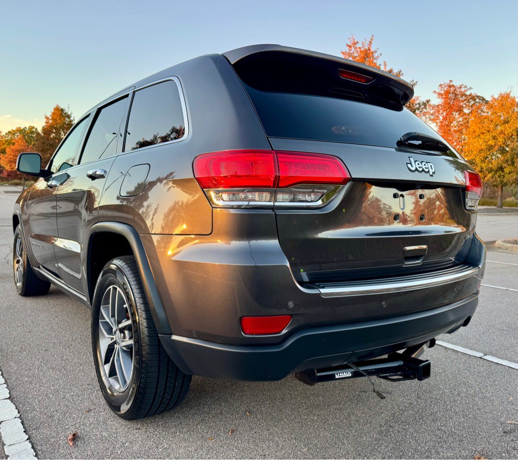 2017 Jeep Grand Cherokee Image 7