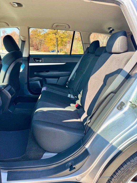 2014 Subaru Outback Image 13