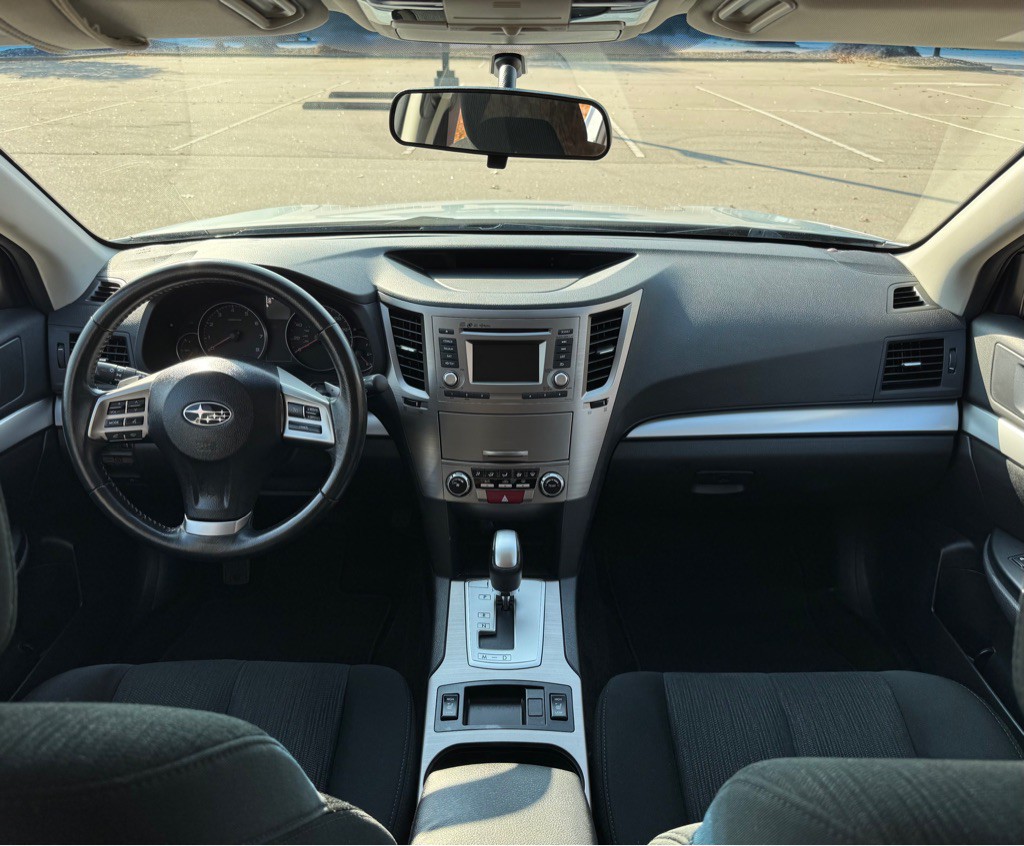2014 Subaru Outback Image 17