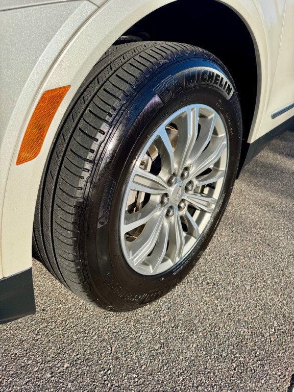 2017 Cadillac XT5 Image 9