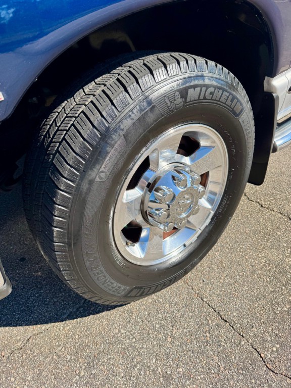 2005 Dodge Ram 2500 Image 9