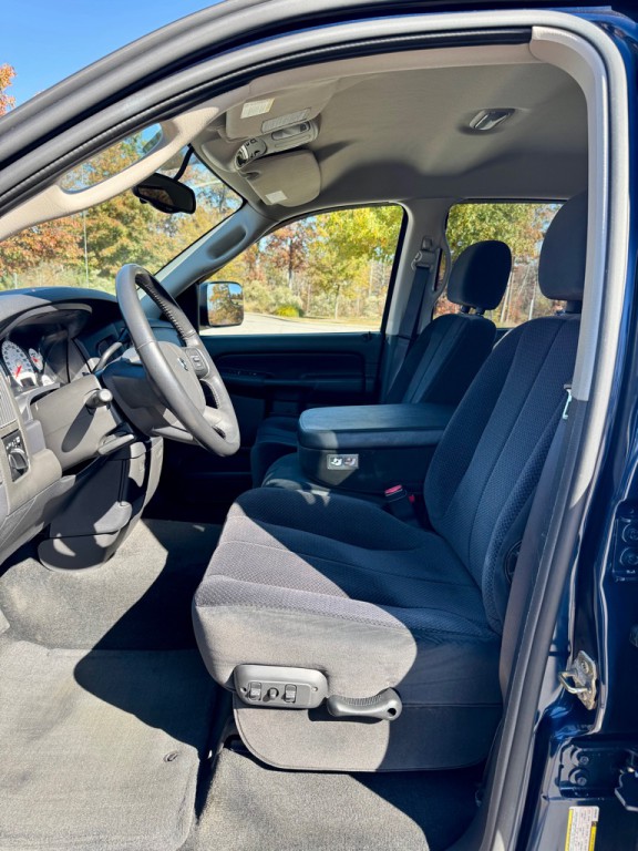 2005 Dodge Ram 2500 Image 10