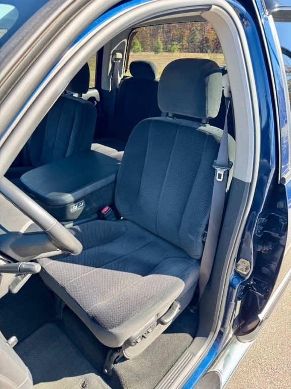 2005 Dodge Ram 2500 Image 11