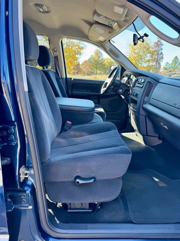 2005 Dodge Ram 2500 Image 25