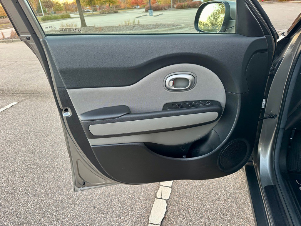 2016 Kia Soul Image 13