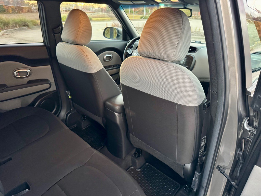 2016 Kia Soul Image 24