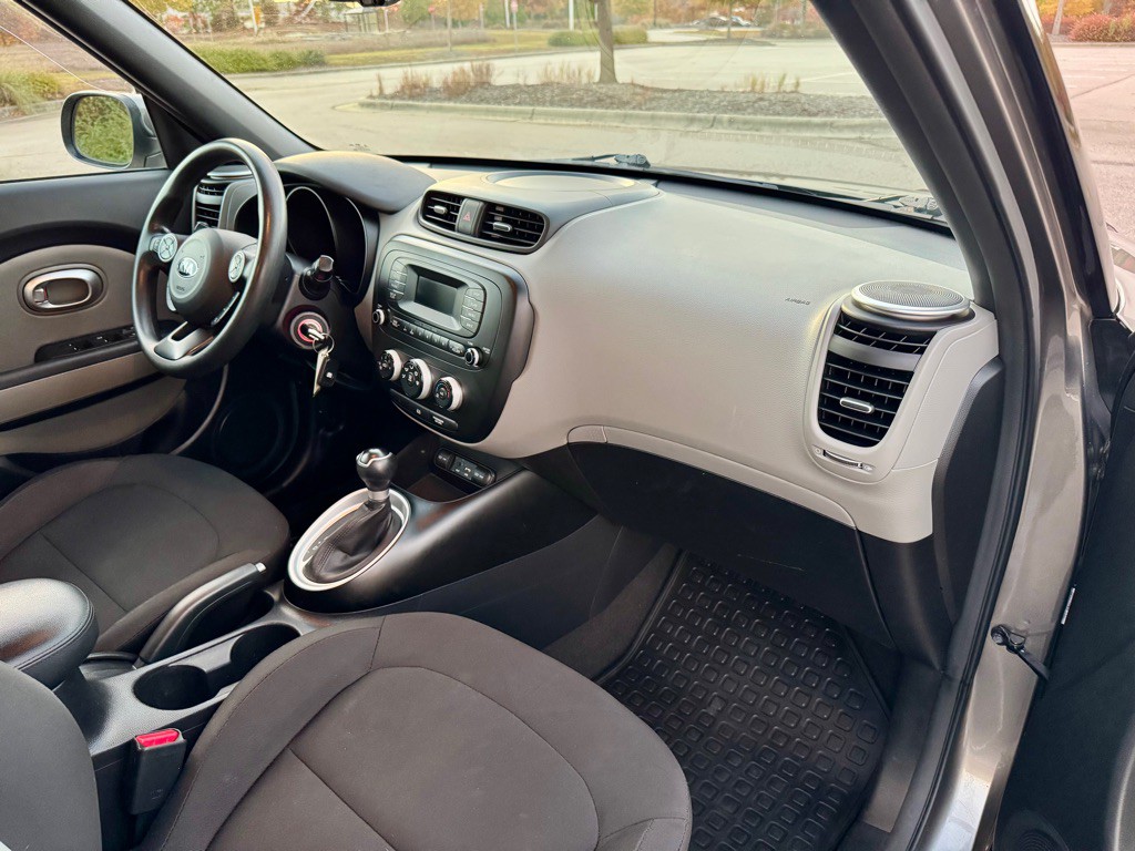 2016 Kia Soul Image 28