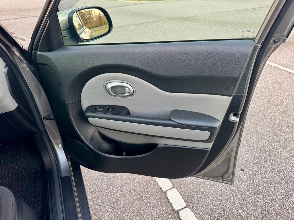 2016 Kia Soul Image 29