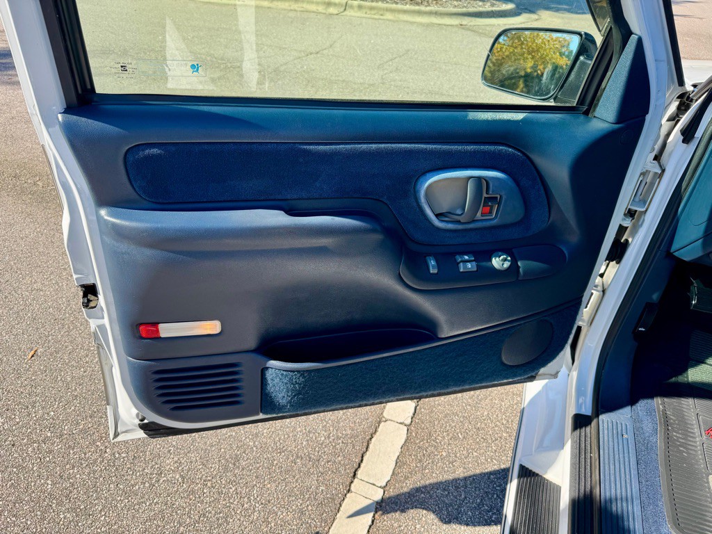 1998 Chevrolet C/K Image 13
