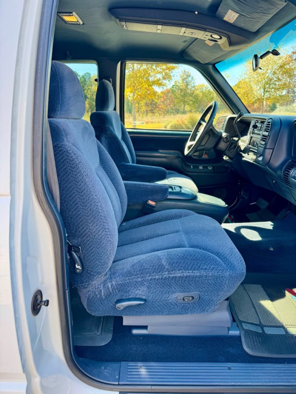 1998 Chevrolet C/K Image 15