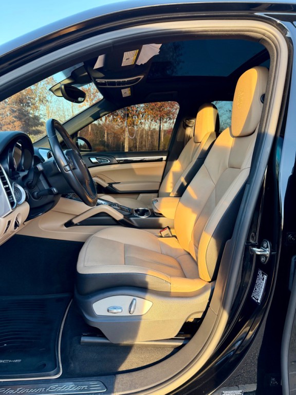 2014 Porsche Cayenne Image 9