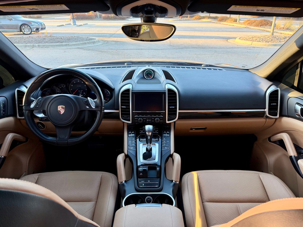 2014 Porsche Cayenne Image 17